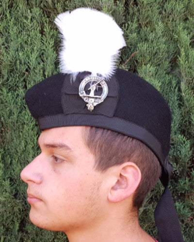 glengarry with badge and feather profile