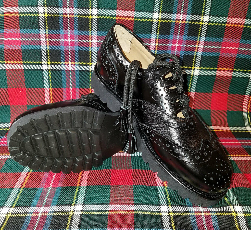 MyKiltmaker Orthotic Ghillie Brogues, Tread Style Sole